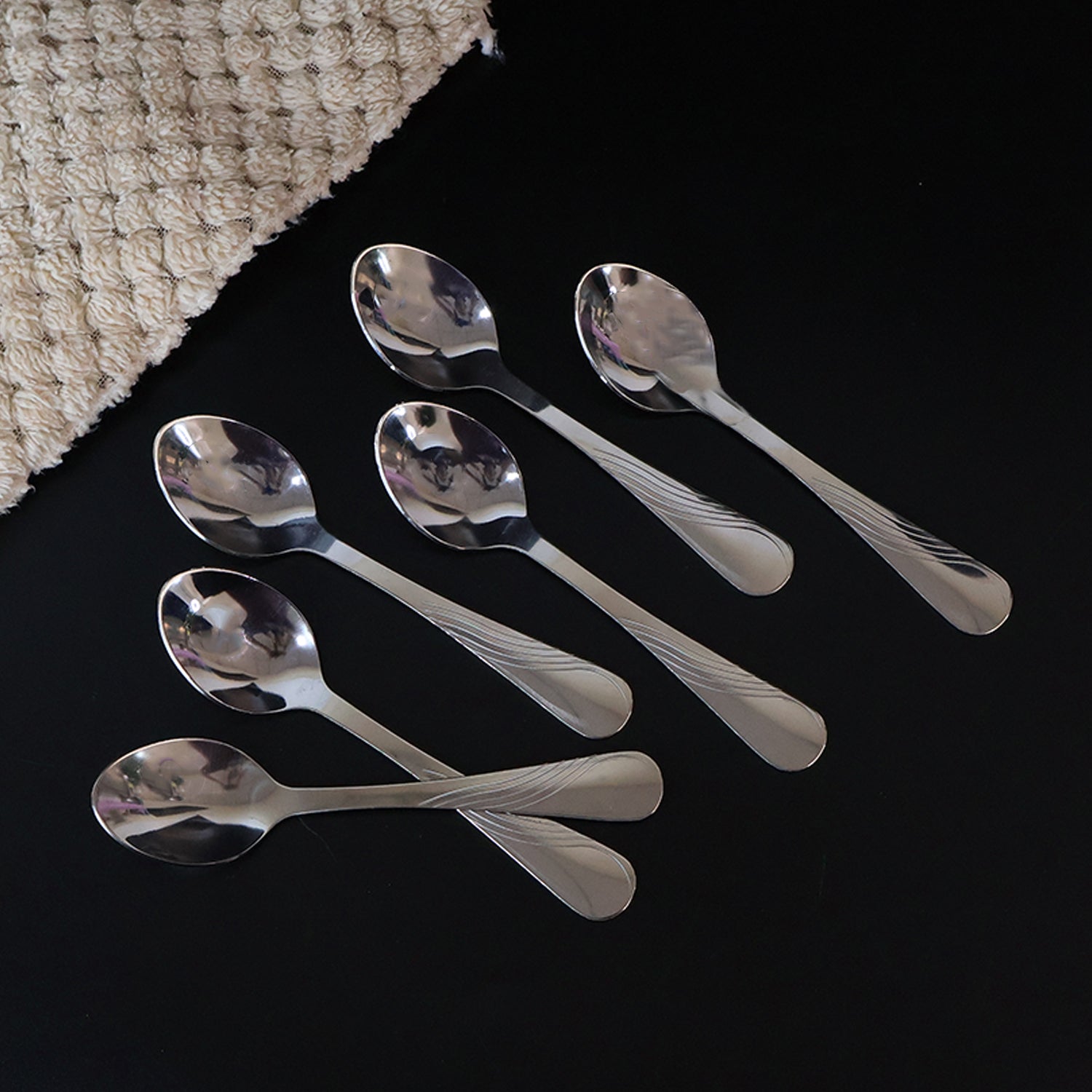 Supermom Diamond Stainless Steel Dining Spoon (6 Pc / Set) Supermom Diamond Stainless Steel Dining Spoon (6 Pc / Set)